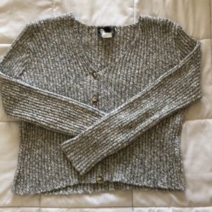 White and black cropped sweater